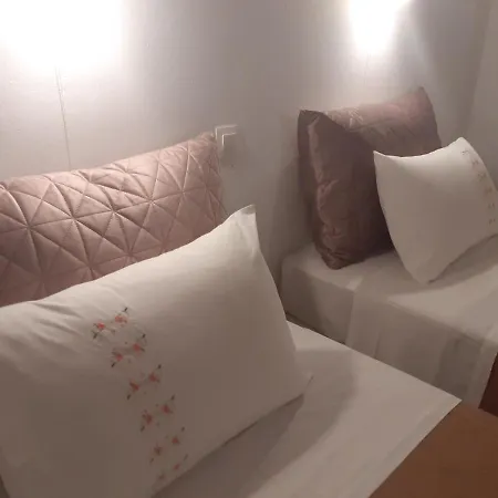 Marili Downstairs Διαμέρισμα *